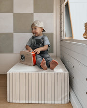 Load image into Gallery viewer, Corner Climber XL | Space