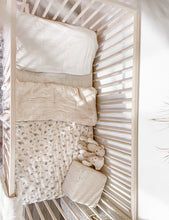 Load image into Gallery viewer, Crib Blanket | Woodland
