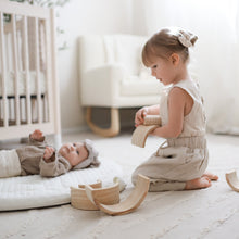 Load image into Gallery viewer, Leo Linen Set | Girls
