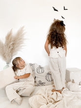 Load image into Gallery viewer, Leo Linen Set | Boys
