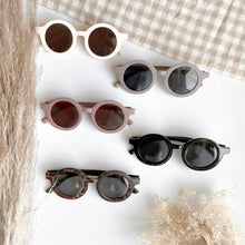 Laden Sie das Bild in den Galerie-Viewer, Little Sunnies | Cheetah
